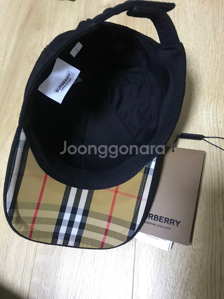 정품!버버리 모자 볼캡 TB(mlb 발렌시아가 구찌--1