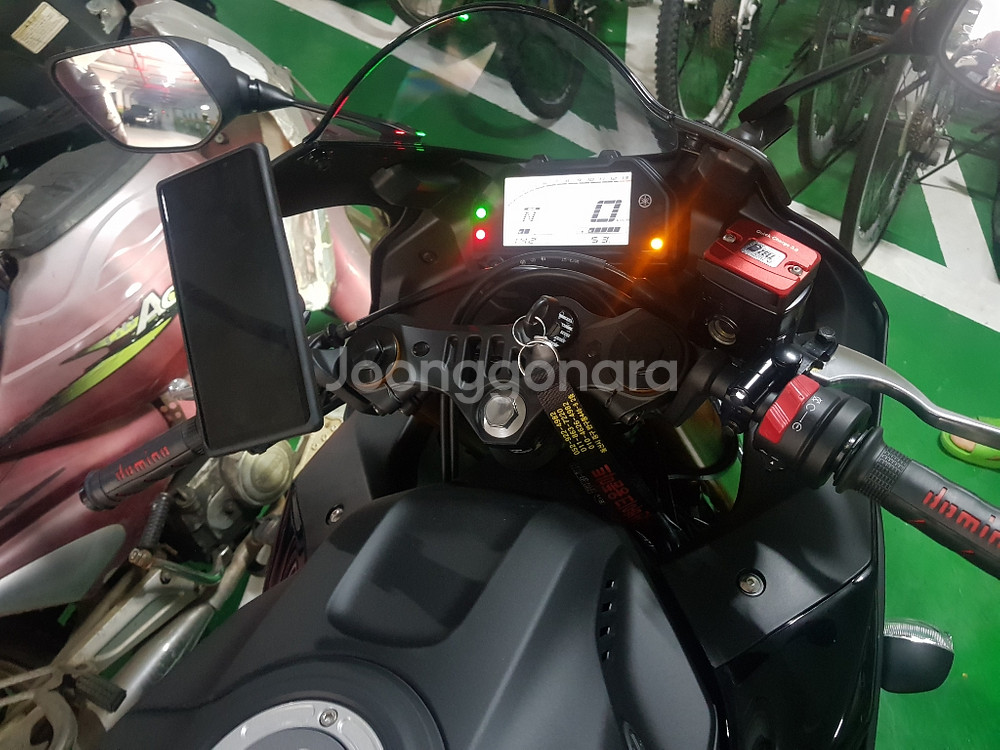 2019 yzf r3 기본튜닝 되있는 바이크 판매합니다--3