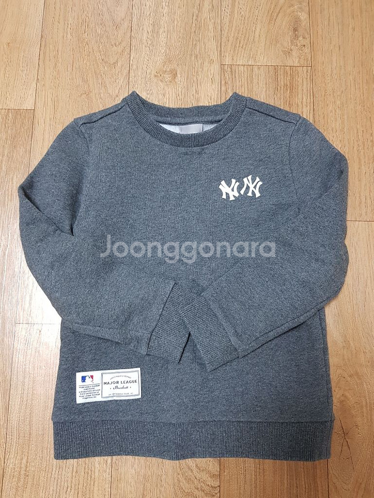 엠엘비키즈 티셔츠120사이즈 팝니다--0