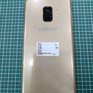 갤럭시A8(2018) A530 S급 단품 공기기판매