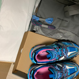 발렌시아가 트랙슈즈 블루