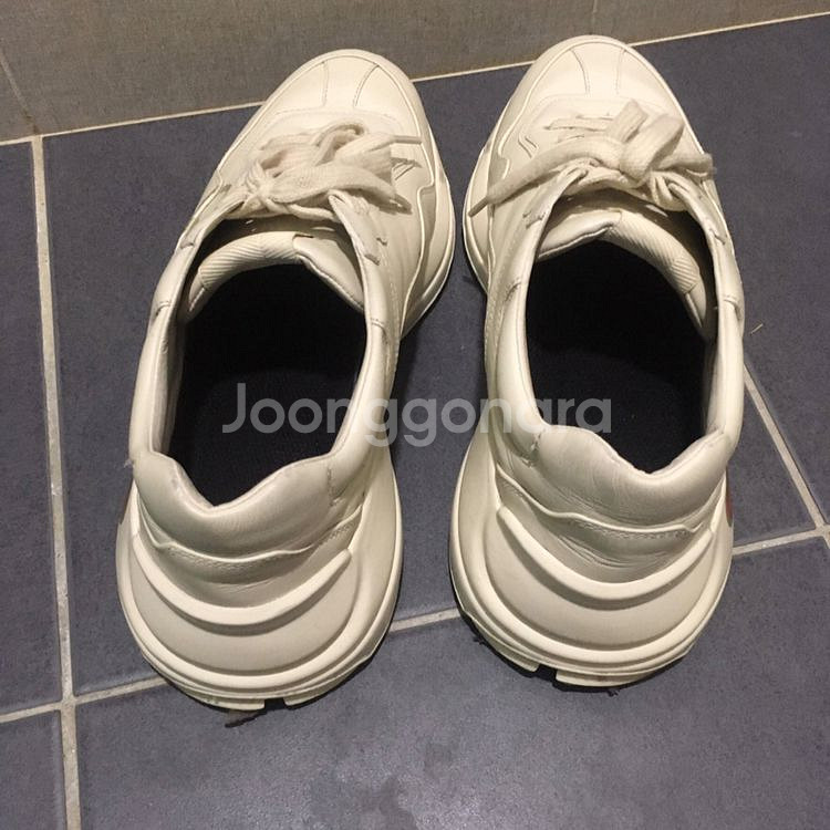 구찌 라이톤 띠로고 41.5--2