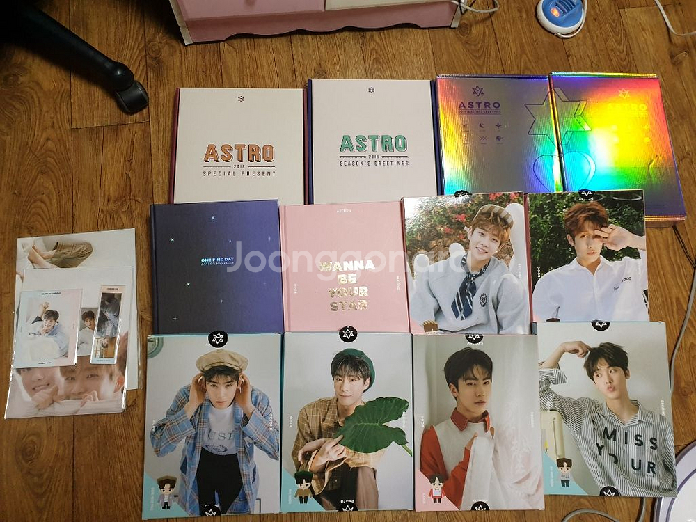 아스트로 굿즈 급쳐합니다!!!--0