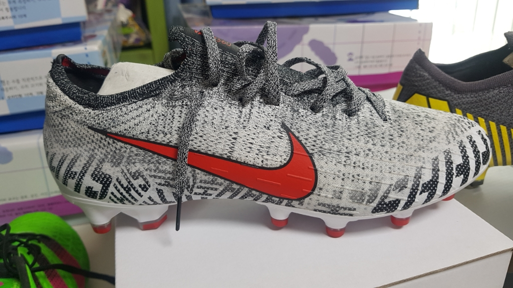축구화 정리 베이퍼 엘리트 팬텀비젼 오브라 새제품등 이미지