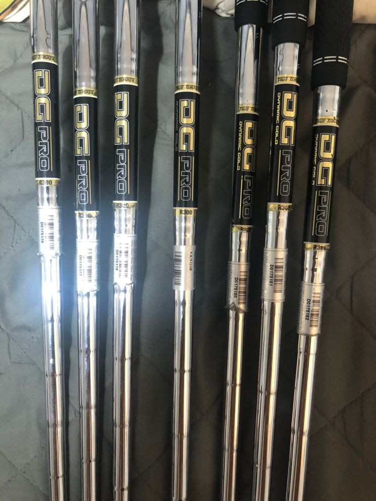 타이틀리스트 AP2 716 4-P판매합니다--2