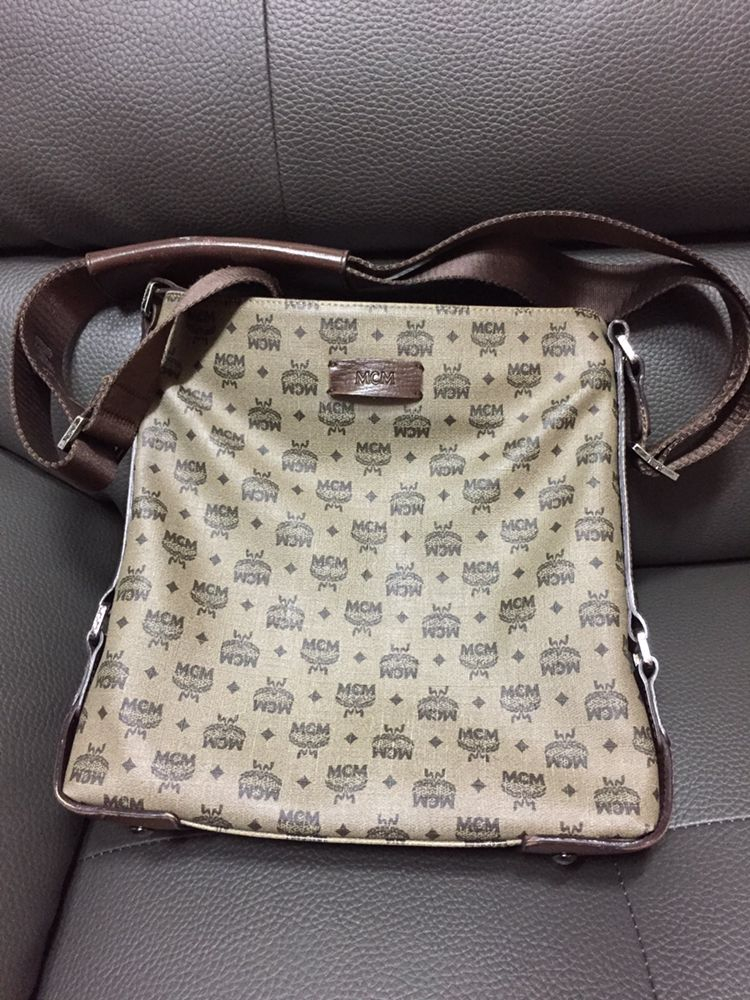 MCM 비세토스 남성 숄더 크로스백 팔아요~~!!--2