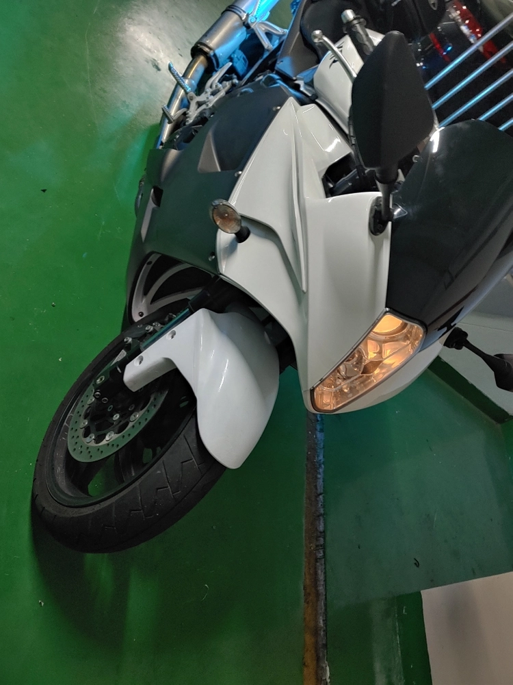 코멧650rc 이미지