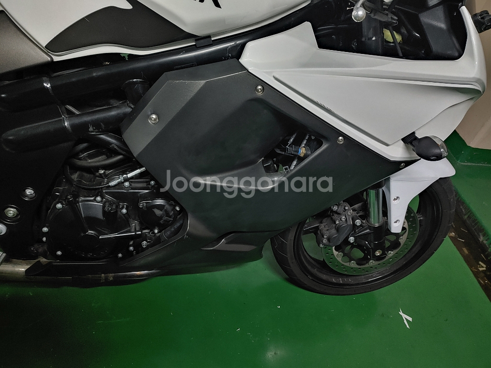 코멧650rc--3