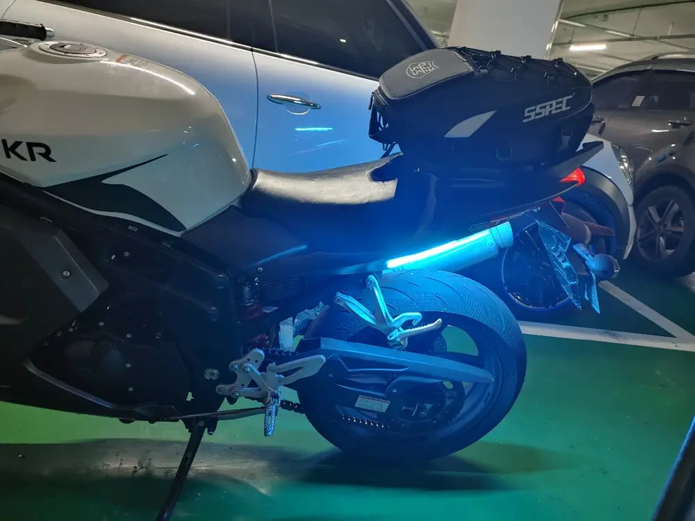 코멧650rc 이미지