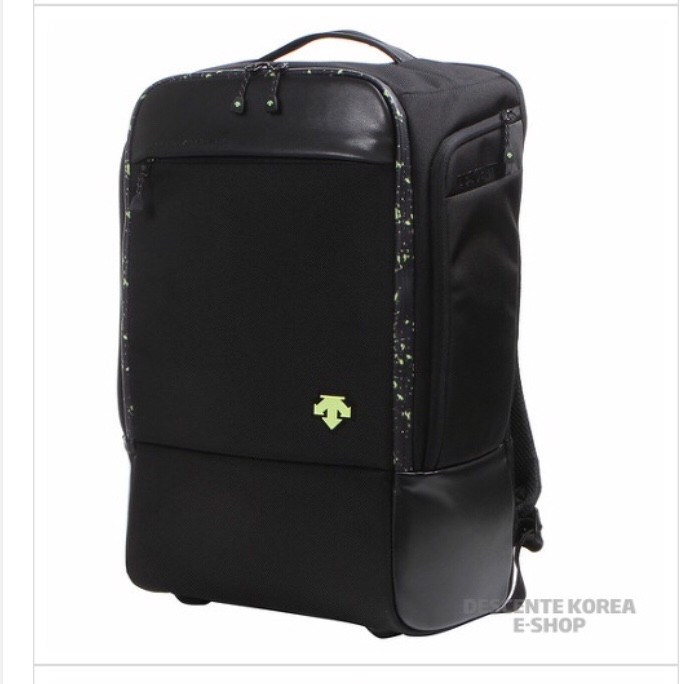 데상트 백팩 에눌가능 이미지