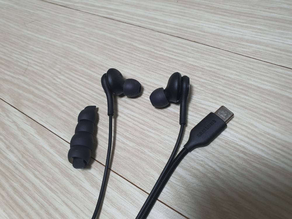 갤럭시 노트10 이어폰 이미지