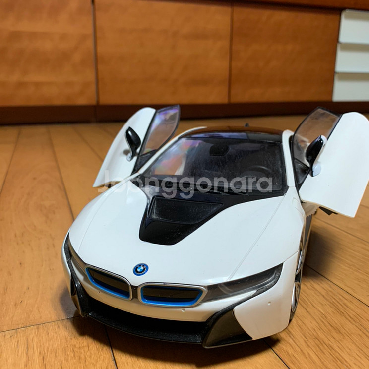 BMW i8 (1:14) 자동차 팔아요--0