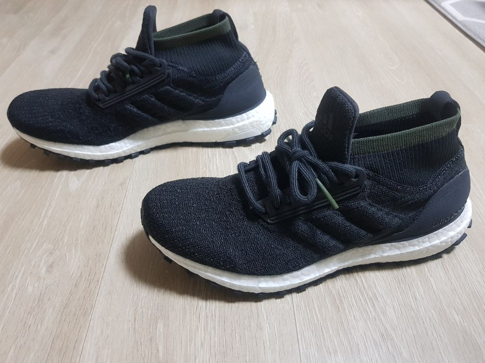 아디다스 울트라부스트 올터레인 250 255사이즈--1