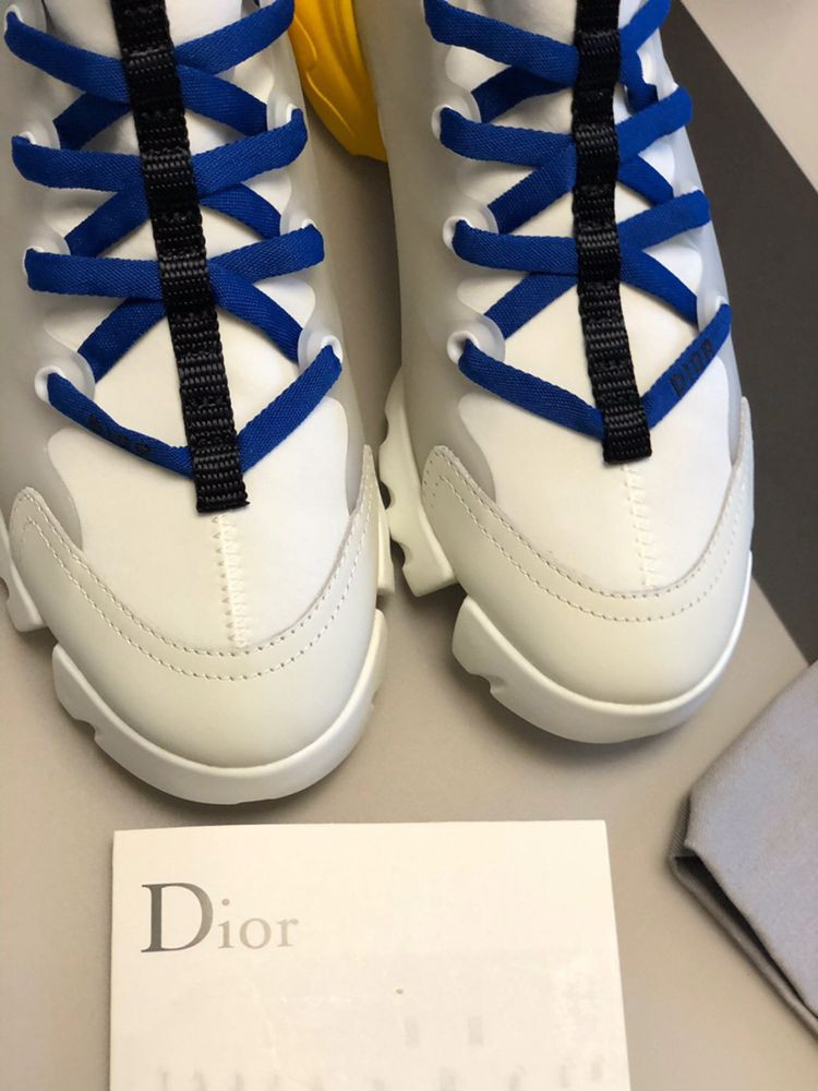 디올운동화 이미지