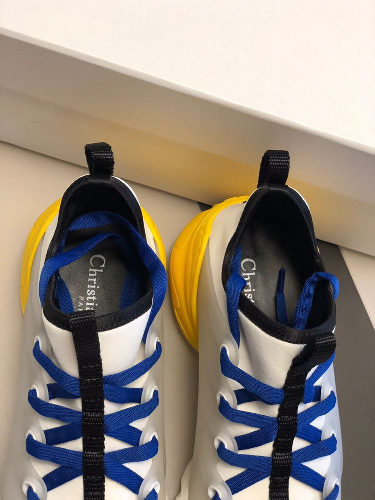 디올운동화 이미지