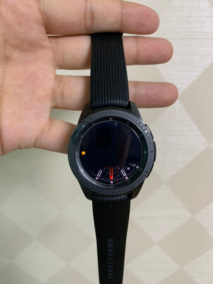 갤럭시워치 (LTE/블루투스) 블랙팝니다--1