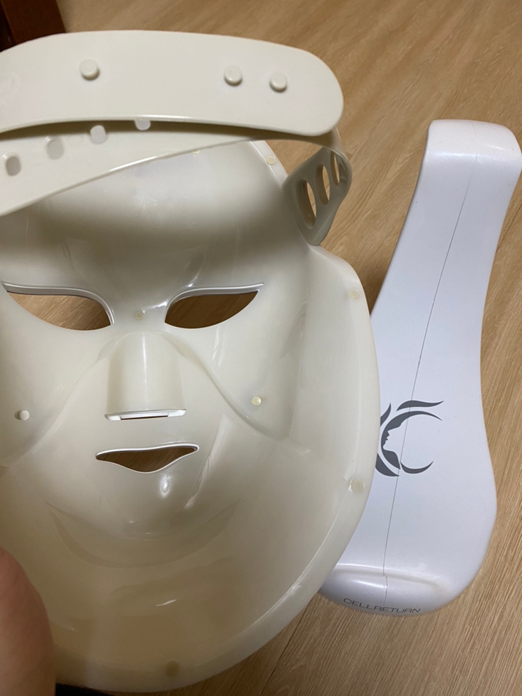 샐리턴 LED 마스크 프리미엄 이미지