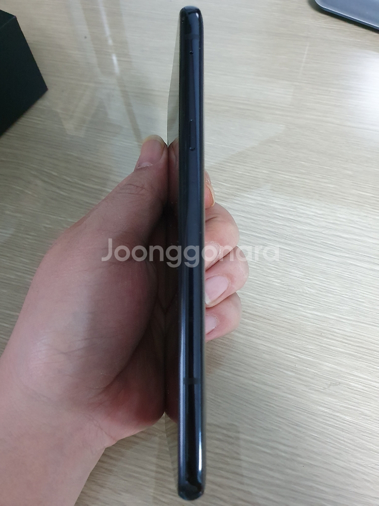 V50S 풀박스 판매합니다!--2