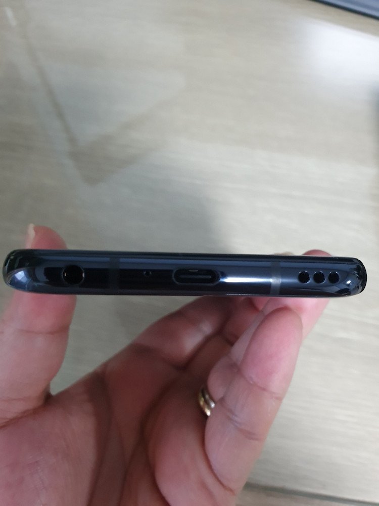 V50S 풀박스 판매합니다!--4