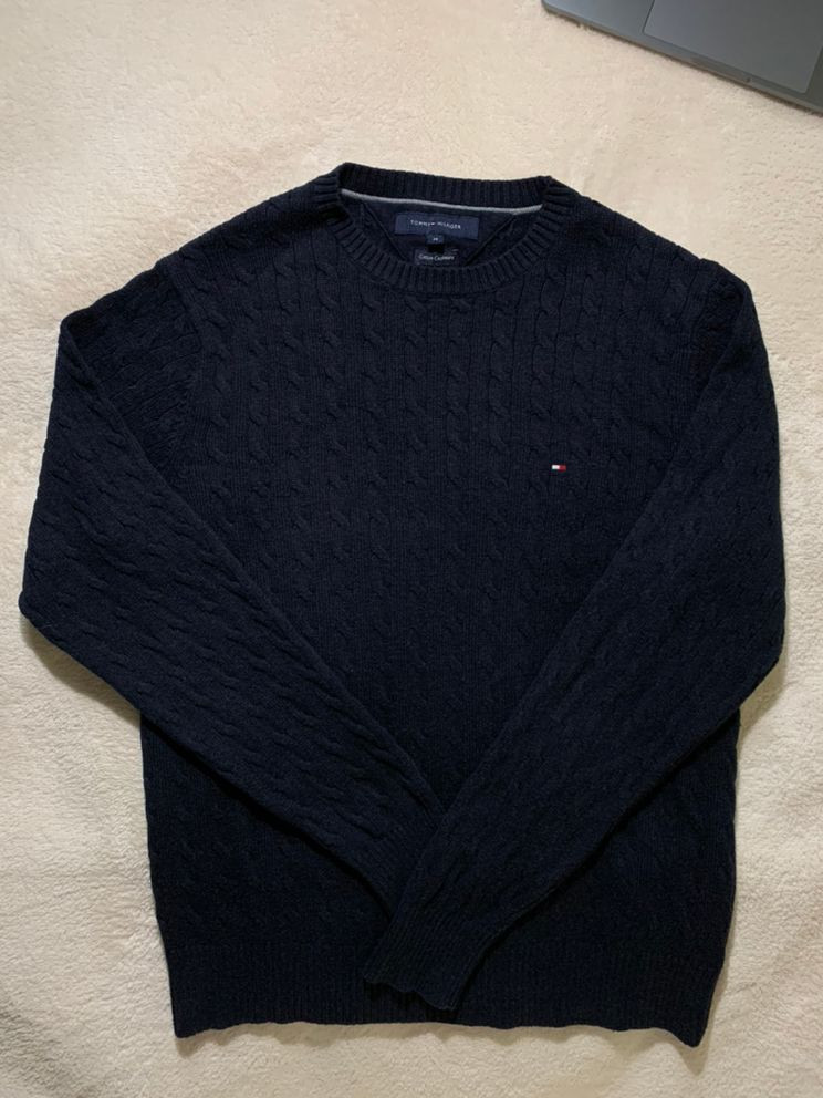 타미힐피거 라운드넥 꽈배기 니트--1