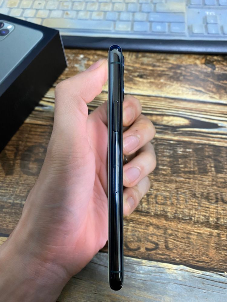 아이폰11pro 64GB 미드나잇그린--4