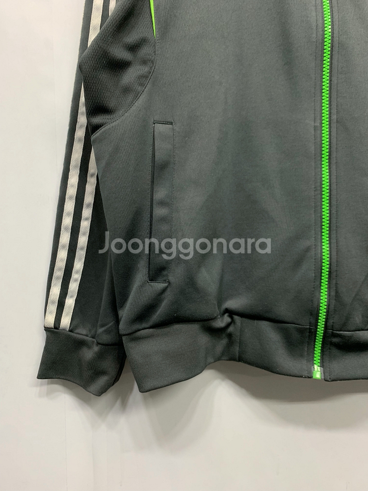 100사이즈/adidas 트레이닝 상의--2
