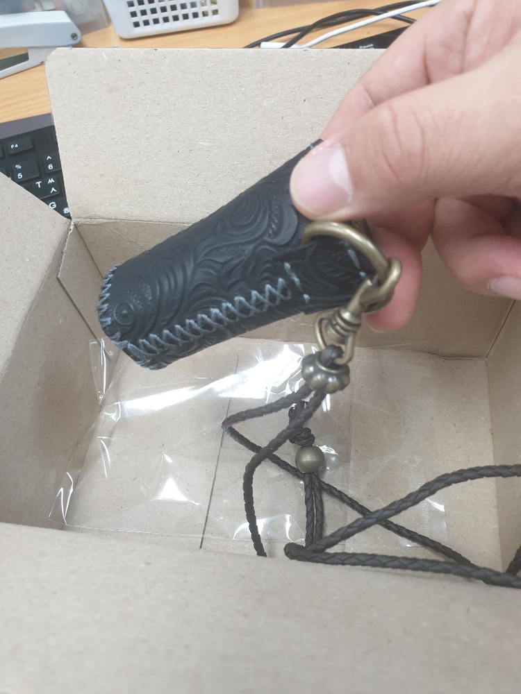 부푸빈치 가죽목걸이케이스--3