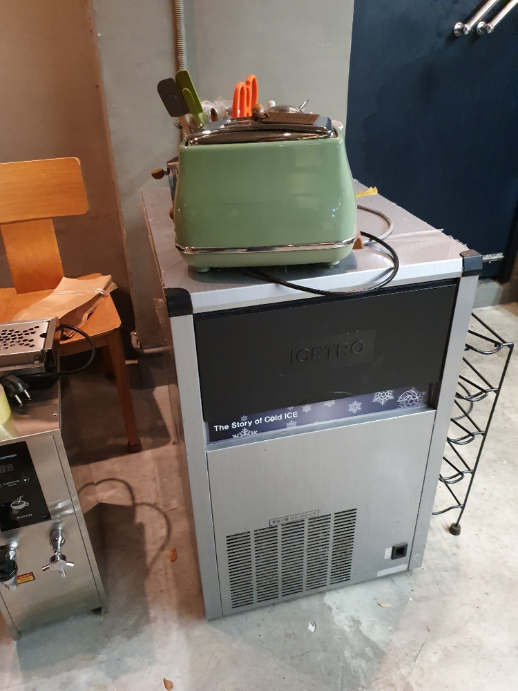 아스트로 제빙기 50kg--2