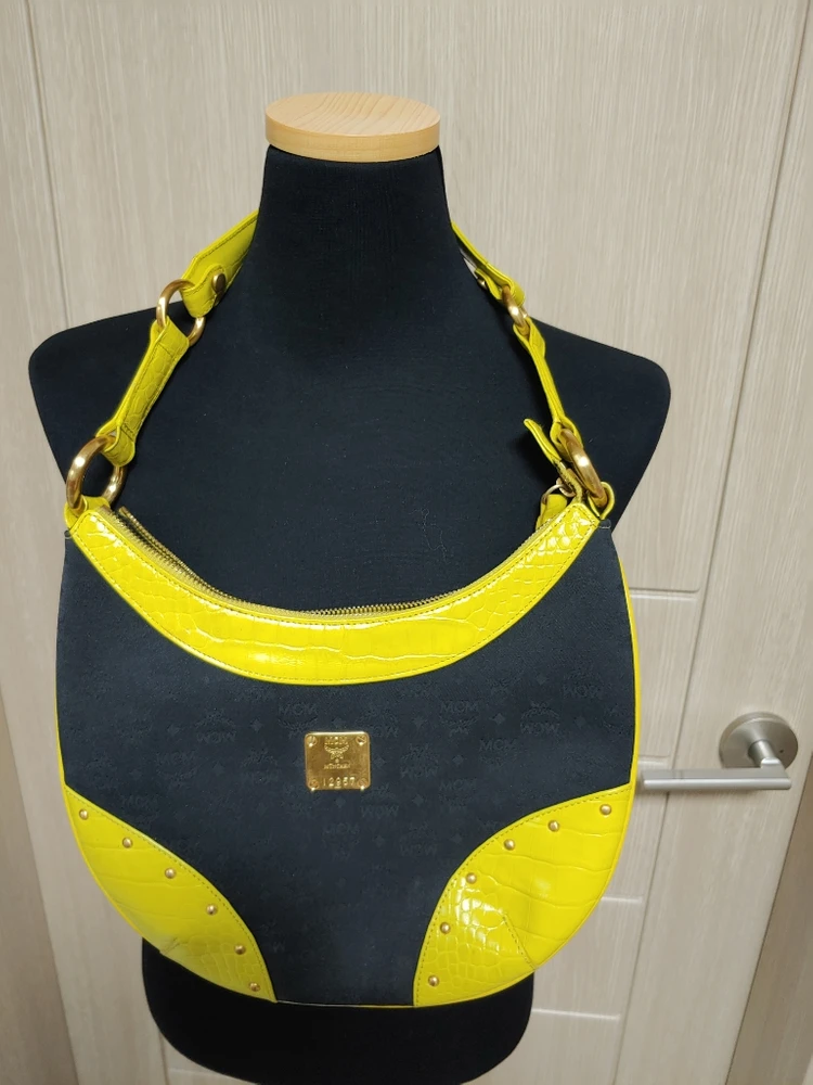 MCM 호보 숄더백 이미지
