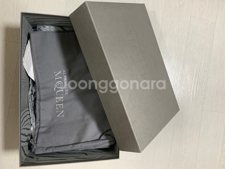 알렉산더맥퀸 오버솔 블랙 36.5(정품)--5