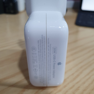 애플 30W usb-c 전원 어댑터