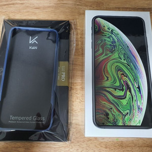 아이폰xs max 64g 블랙 자급제 미개봉 팝니다.