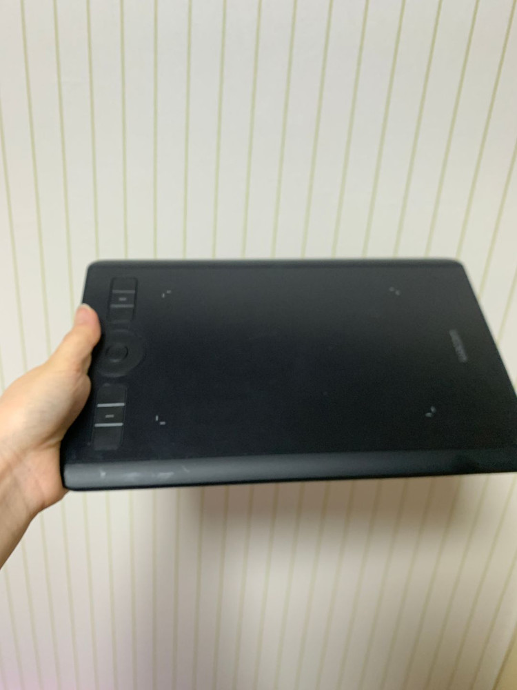 와콤 인튜어스 프로 PTH-460 팔아요 이미지