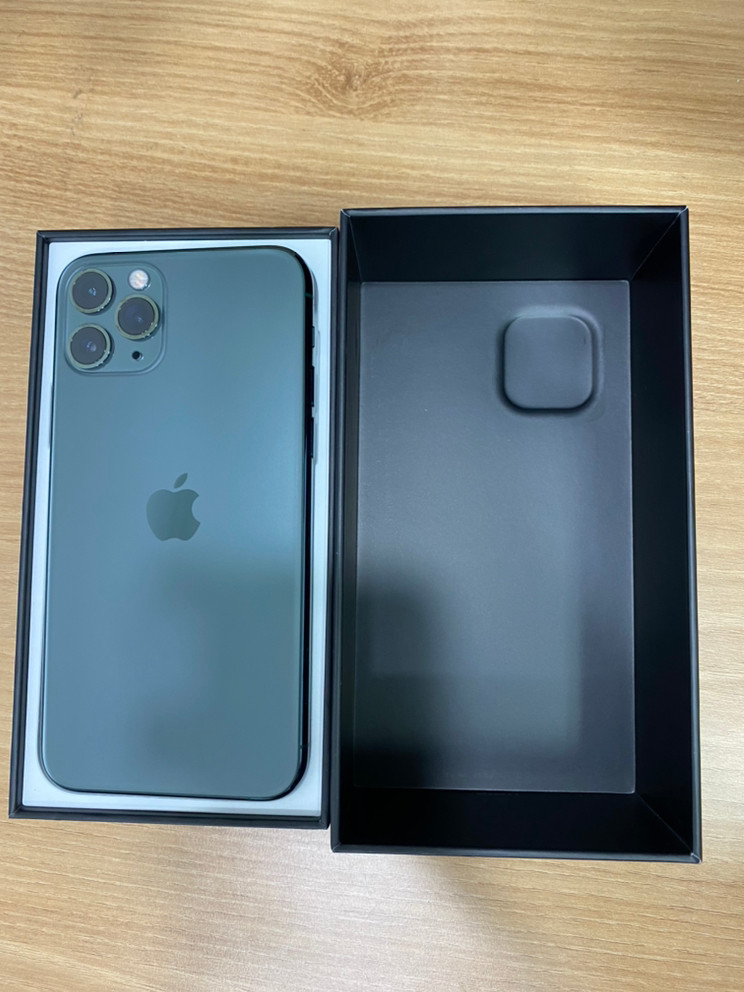 아이폰11프로 256 미드나잇그린 팝니다--1