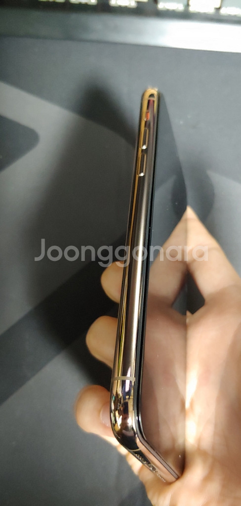 아이폰11프로 골드 256GB 자급제 + 애플케어--2