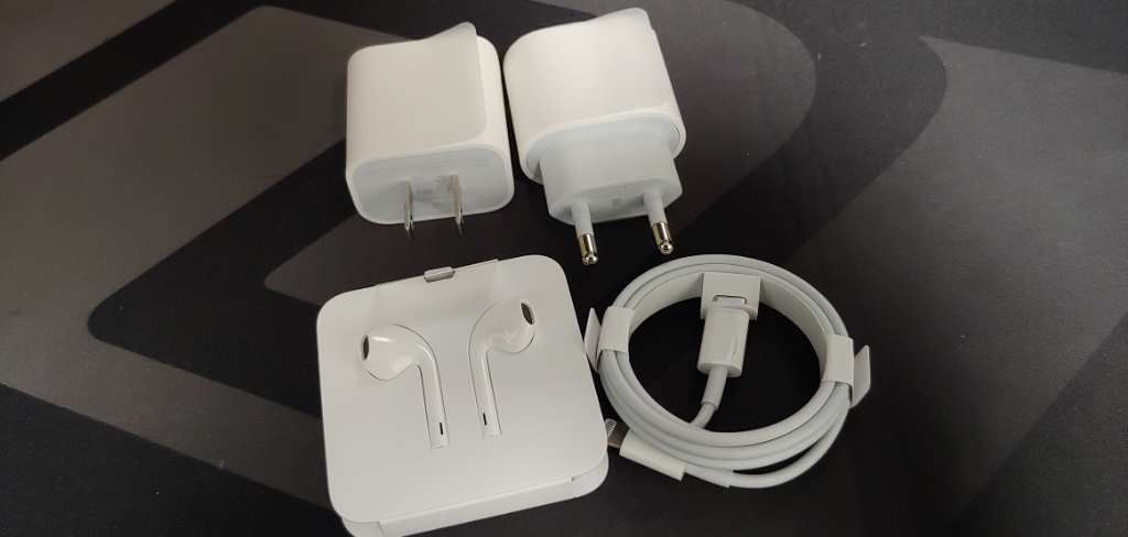 아이폰11프로 골드 256GB 자급제 + 애플케어--3