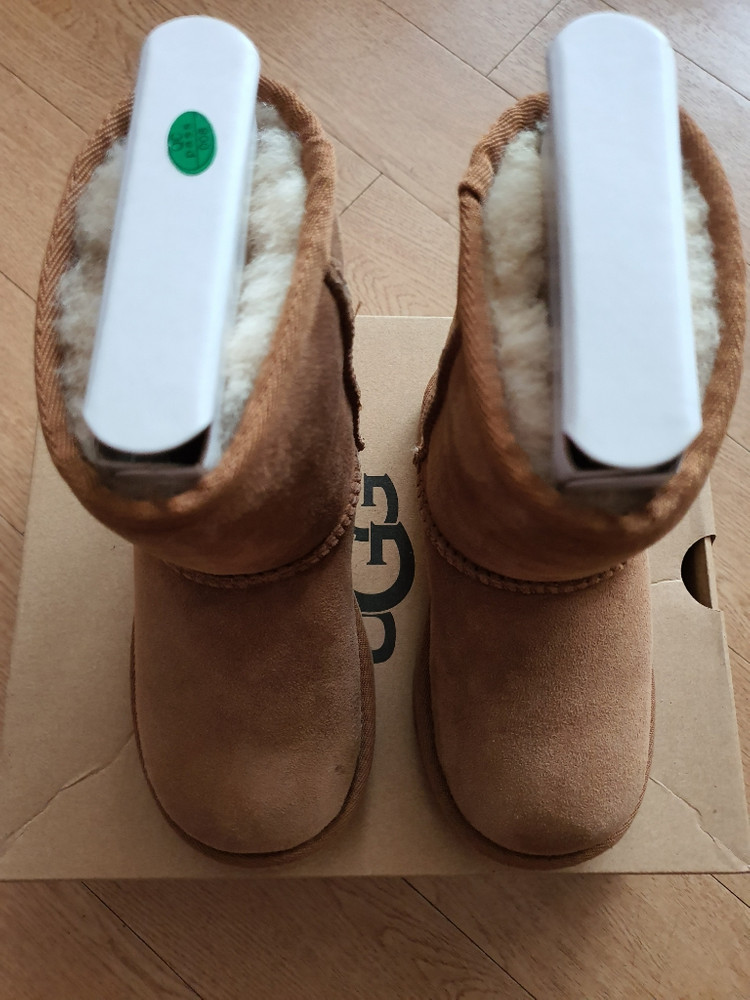 정품 UGG 어그 키즈 부츠(정가 184,000)--0