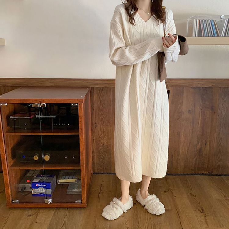 브이넥 패턴 데일리 니트 롱 원피스 이미지