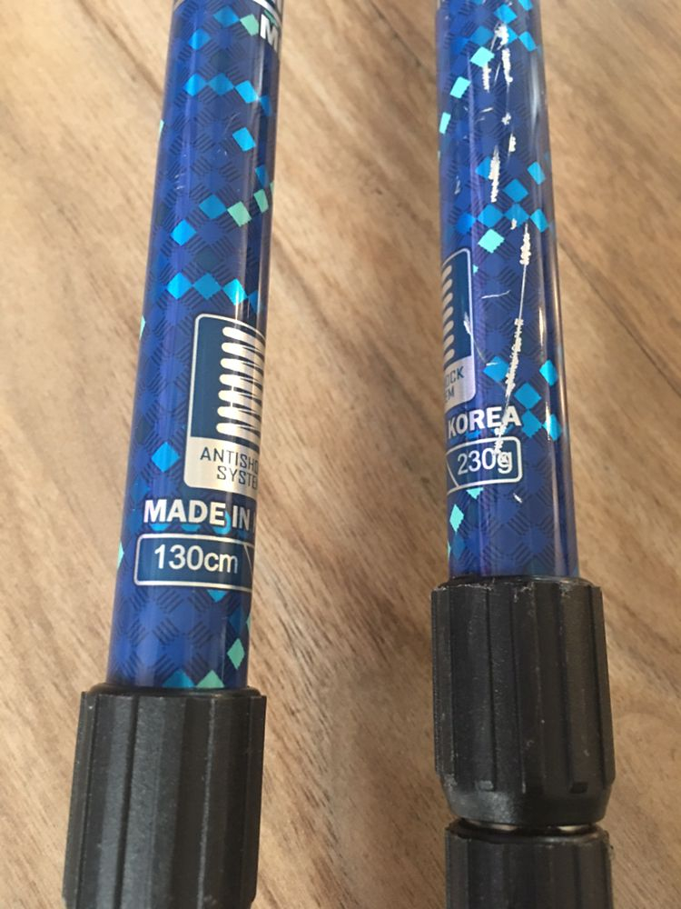 밀레 등산 스틱 이미지