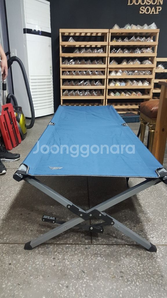 캠핑용 야전침대--1