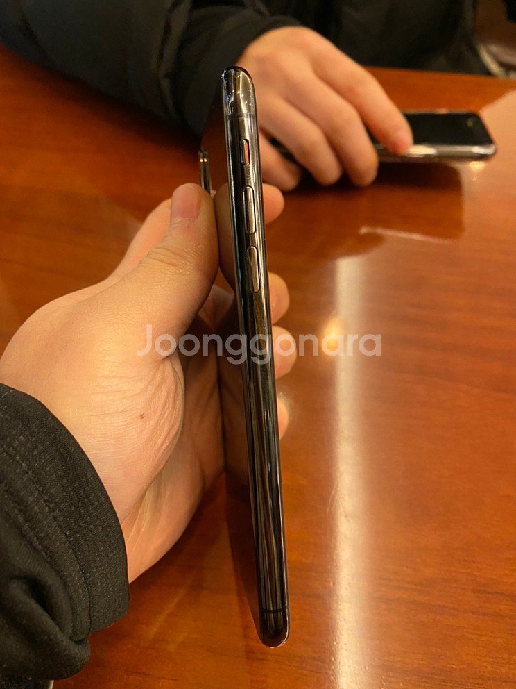아이폰 xs 256 55직거래--1