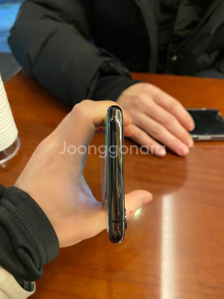 아이폰 xs 256 55직거래--3