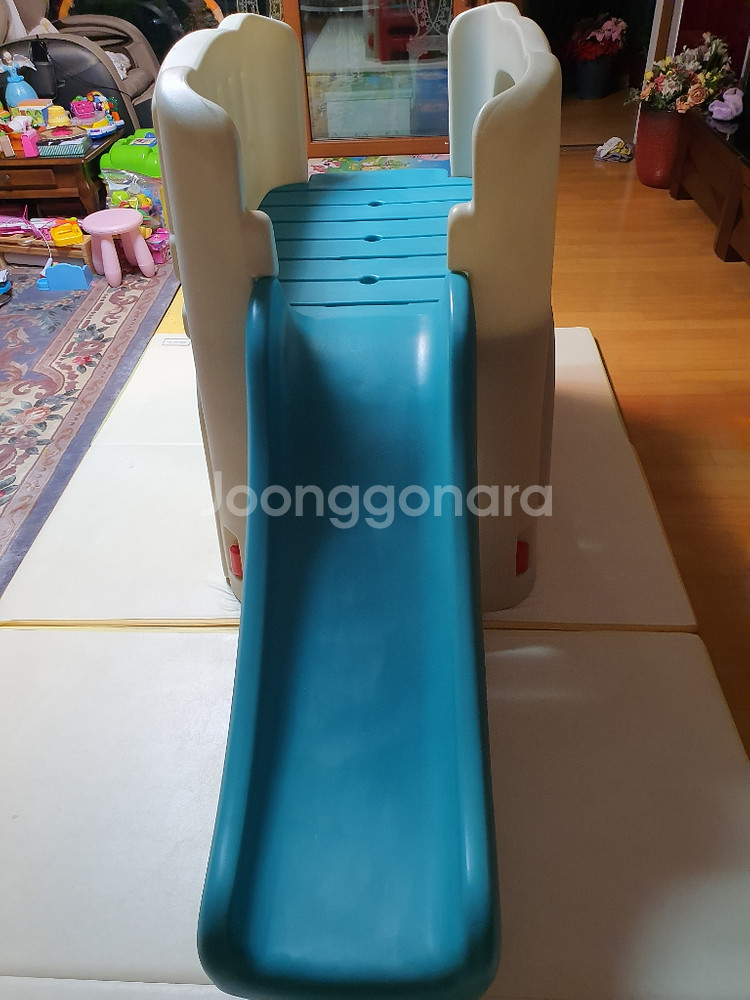 스텝2 작은집 미끄럼틀 판매합니다.(가격내림)--1