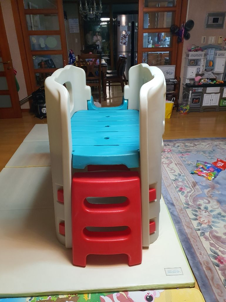 스텝2 작은집 미끄럼틀 판매합니다.(가격내림)--3