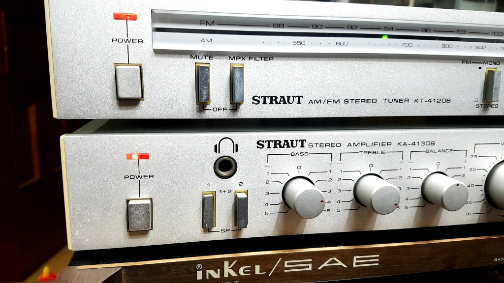 스트라우트 튜너 앰프 이미지