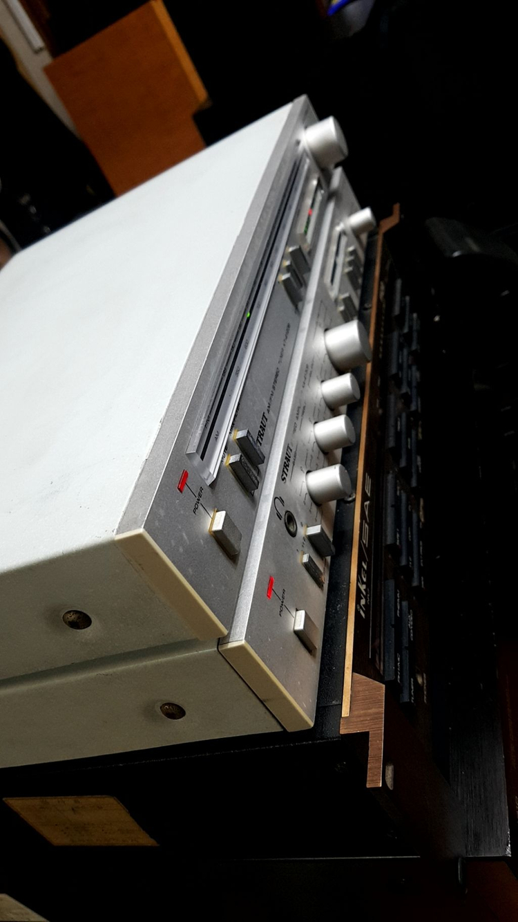 스트라우트 튜너 앰프 이미지