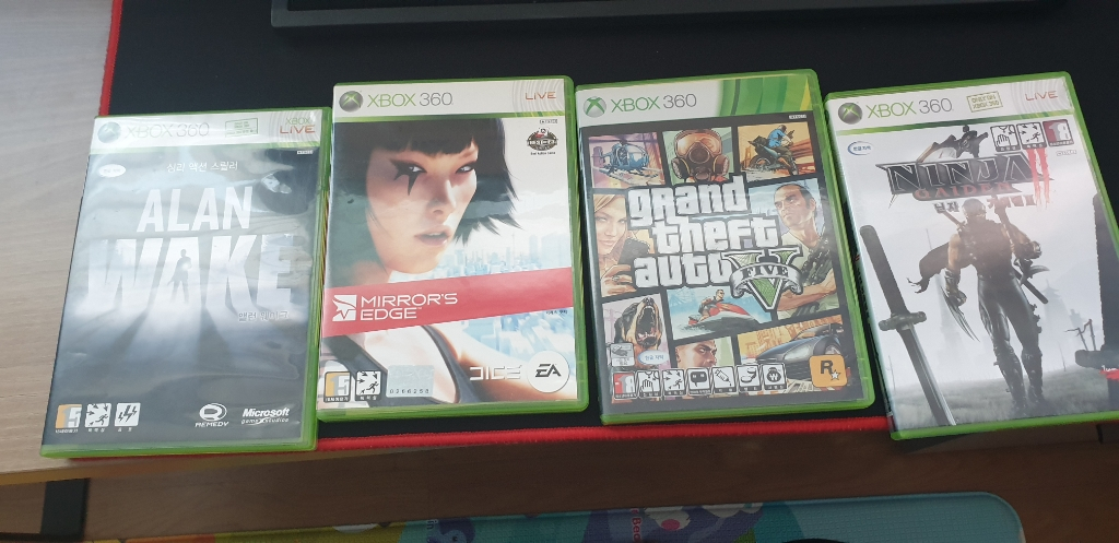 xbox 360 (본체+조이패드 2개(연결선)+게임4 이미지