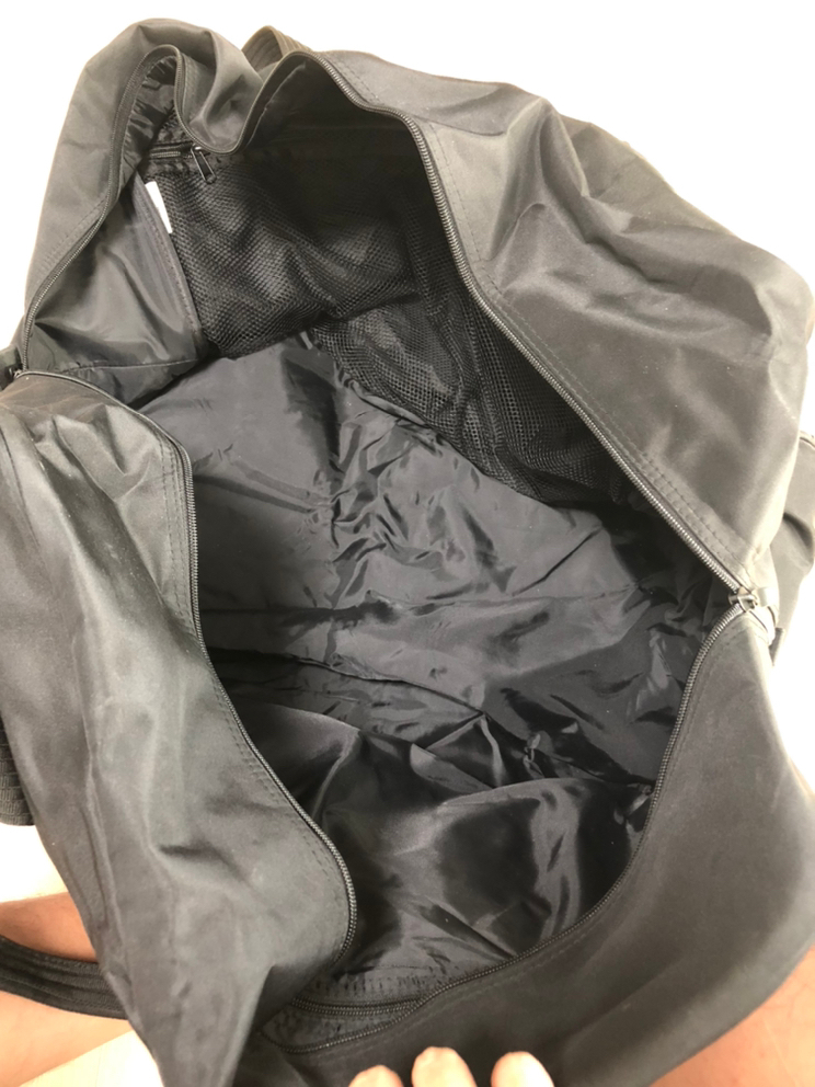 휴고보스 여행가방 보스턴백 급처분 이미지