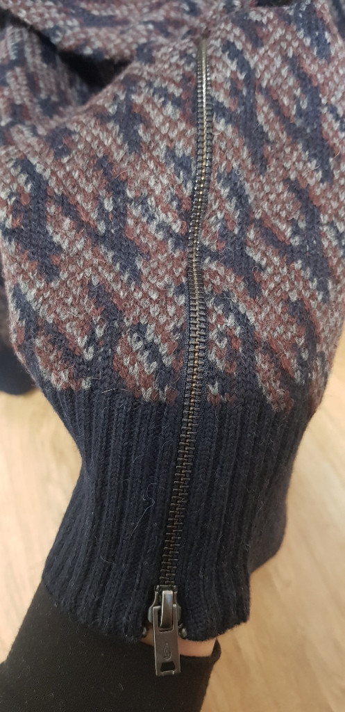 커스텀멜로우 울니트 이미지