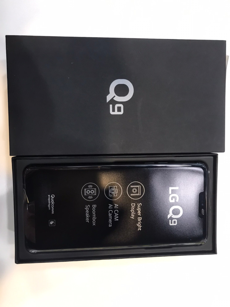 LG Q9 블랙 64기가 가개통 단순개봉 미사용--1